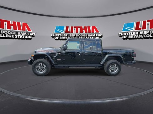 New 2026 Jeep Gladiator Mojave AWD/4WD image 5