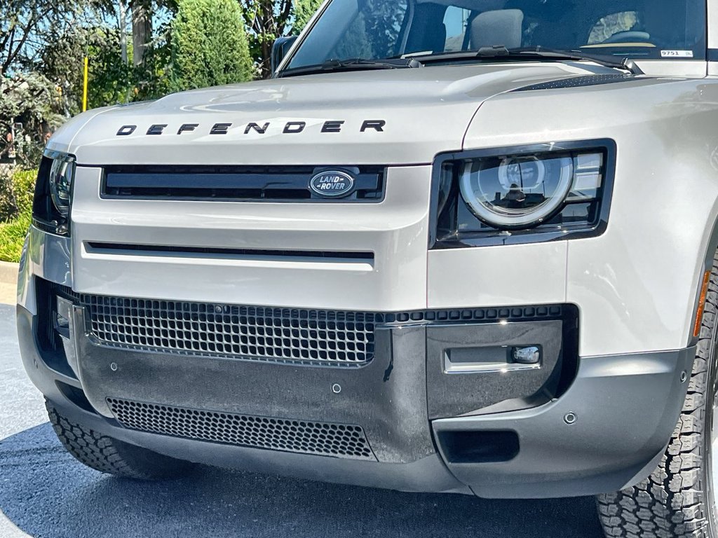 Used 2026 Land Rover Defender 110 S AWD/4WD image 9