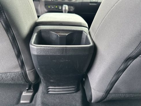 Used 2018 Toyota Tacoma SR5 RWD image 19