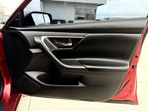 Used 2017 Nissan Altima 2.5 SV image 24