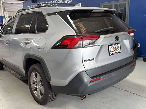 Used 2023 Toyota RAV4 XLE w/ Convenience Package FWD image 4