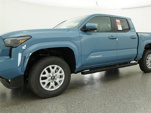 New 2026 Toyota Tacoma SR5 RWD image 36