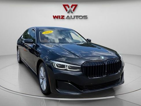 Used 2021 BMW 740i xDrive AWD/4WD image 7