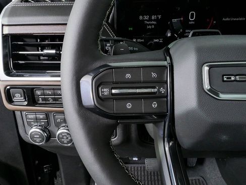 New 2026 GMC Yukon Denali Ultimate AWD/4WD image 10