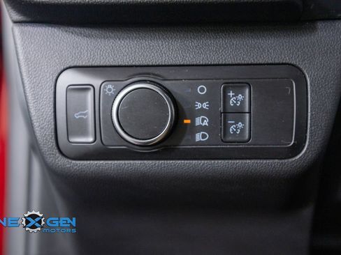 Used 2022 Ford Escape SE w/ SE Sport Appearance Package FWD image 13