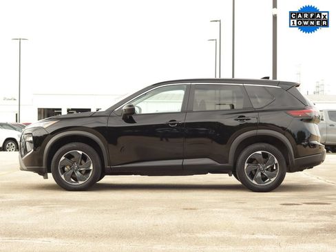 Used 2024 Nissan Rogue SV AWD/4WD image 4