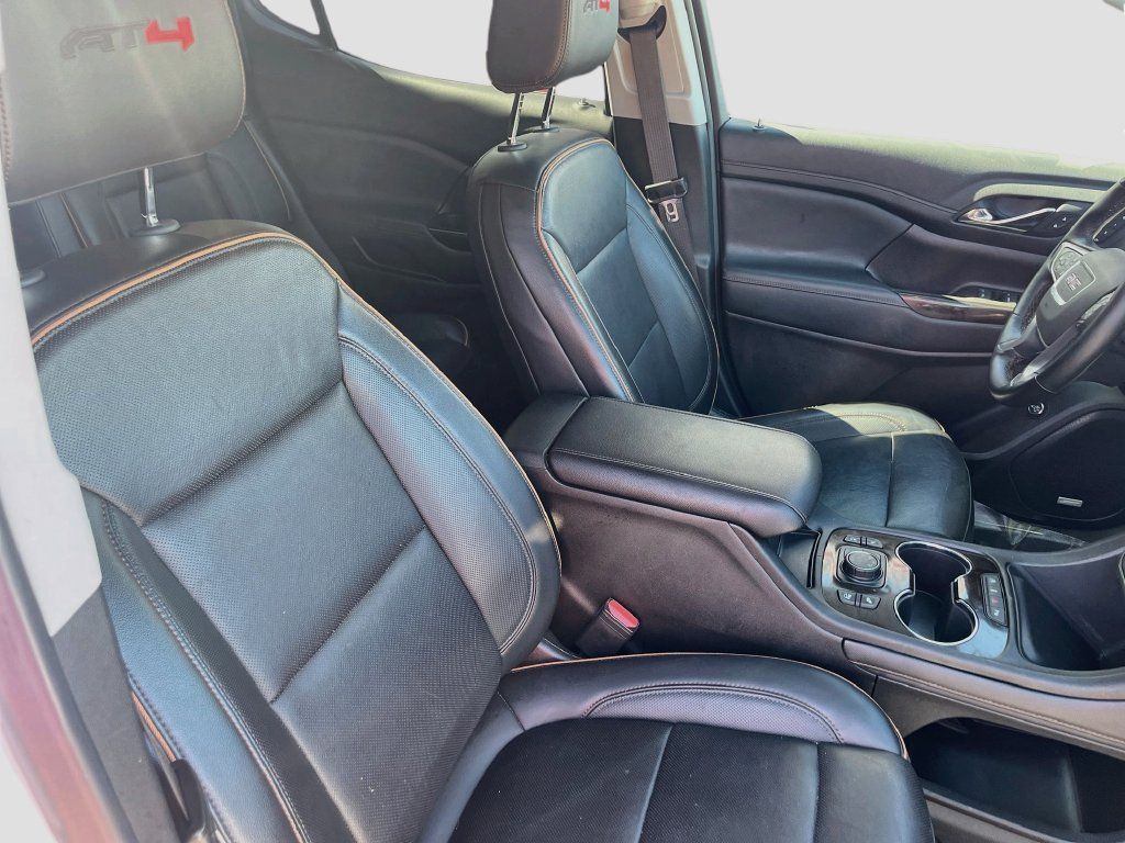 Used 2023 GMC Acadia AT4 w/ Technology Package AWD/4WD image 31
