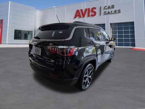 Used 2025 Jeep Compass Limited AWD/4WD image 6