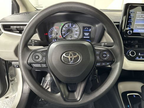 Used 2020 Toyota Corolla L image 18