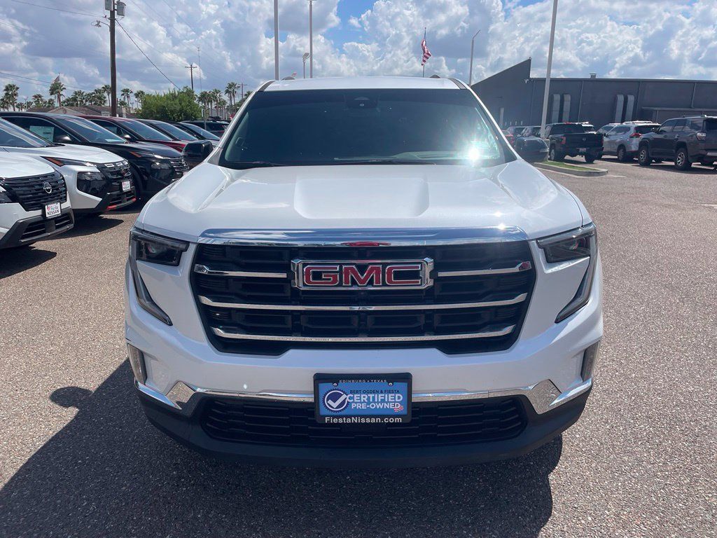 Used 2024 GMC Acadia Elevation w/ Luxury Package FWD image 2