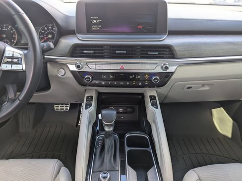 Certified 2022 Kia Telluride SX w/ Towing Package image 13