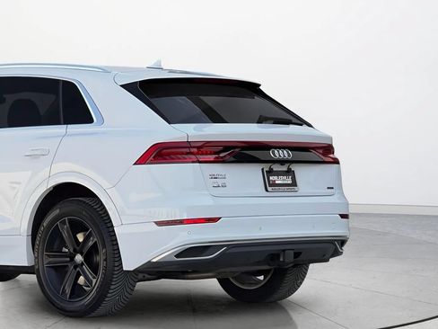 Used 2019 Audi Q8 Premium w/ Convenience Package AWD/4WD image 6