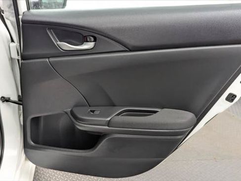 Used 2020 Honda Civic LX image 18