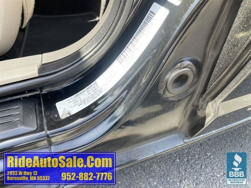 Used 2013 Chrysler 200 Touring FWD image 32