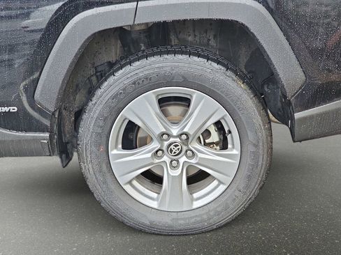 Used 2025 Toyota RAV4 LE image 36