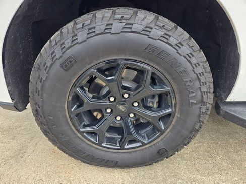 Used 2023 Ford Expedition Timberline image 10