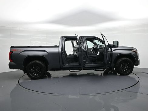 Used 2024 Toyota Tundra Platinum w/ TRD Off-Road Package AWD/4WD image 27
