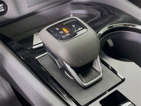 New 2026 Nissan Rogue SV image 10