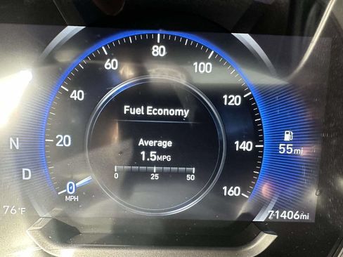 Used 2019 Hyundai Santa Fe Limited AWD/4WD image 30