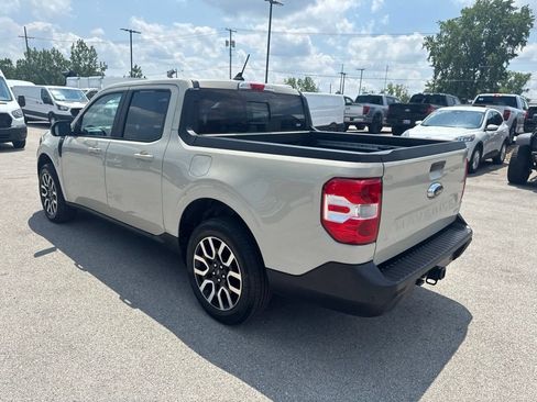 Used 2024 Ford Maverick Lariat AWD/4WD image 5