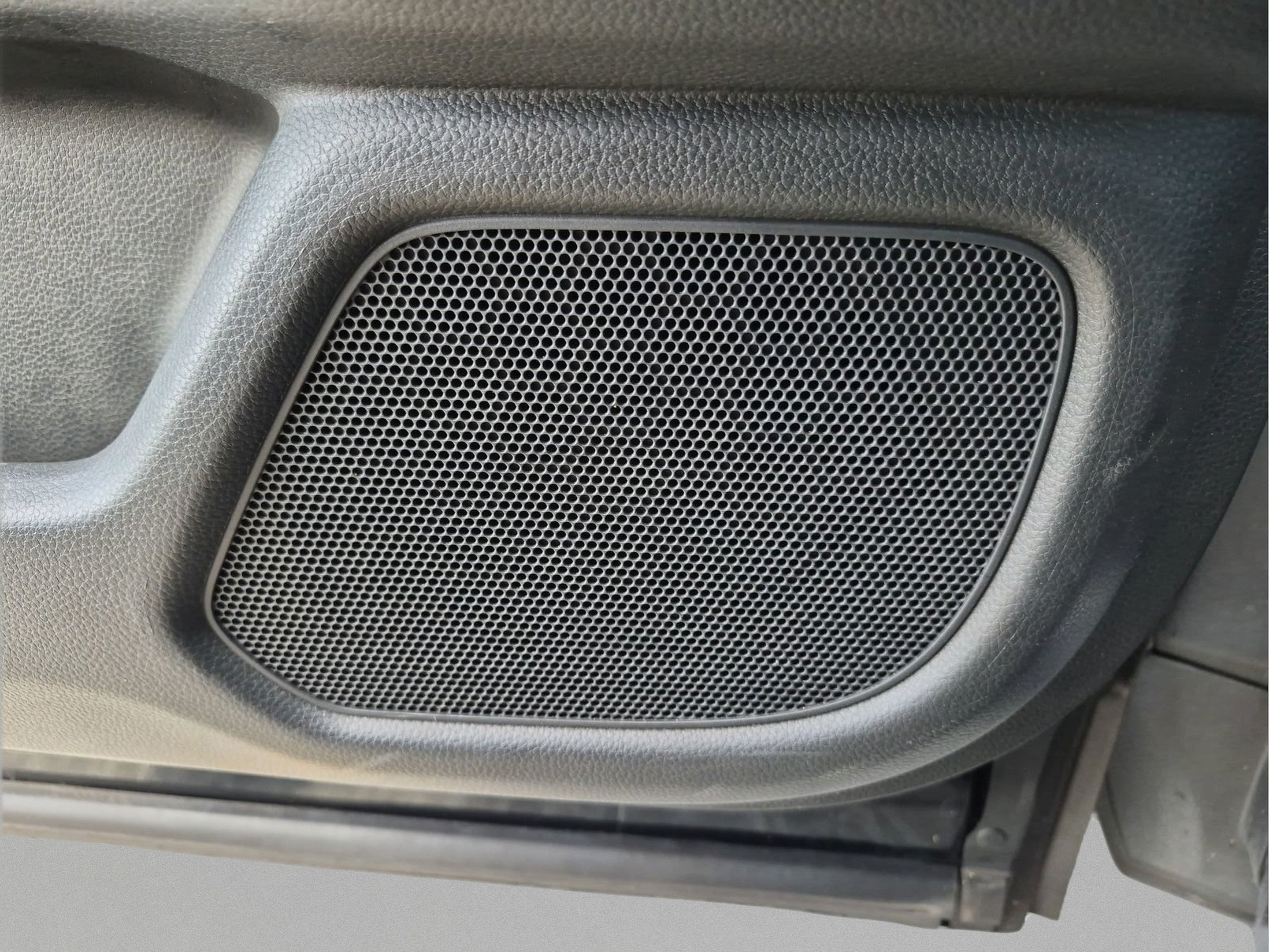 Used 2025 Honda Pilot EX-L image 23