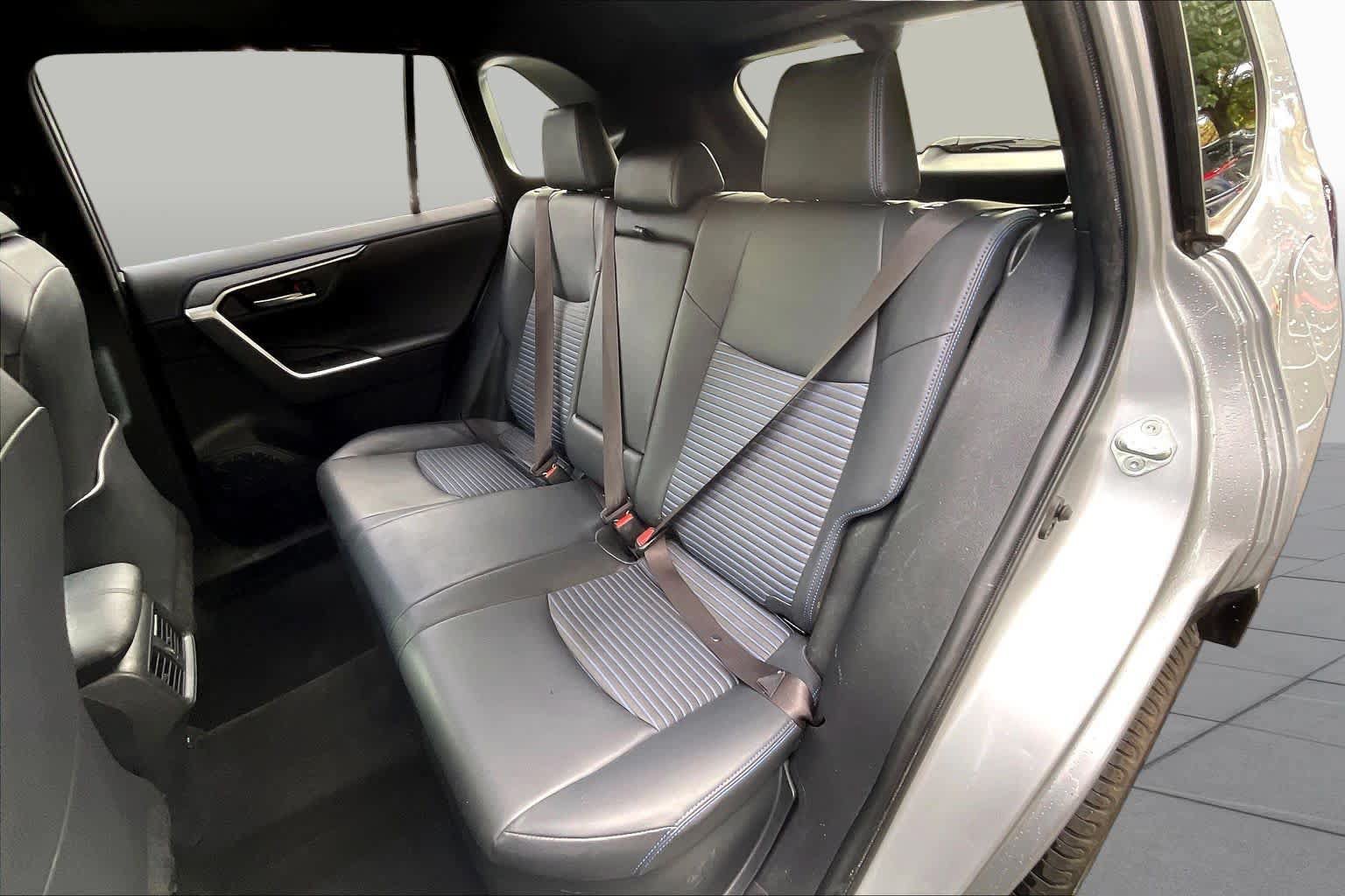 Used 2019 Toyota RAV4 XSE AWD/4WD image 21