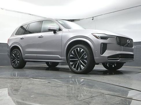 New 2026 Volvo XC90 B6 Plus w/ Protection Package AWD/4WD image 44