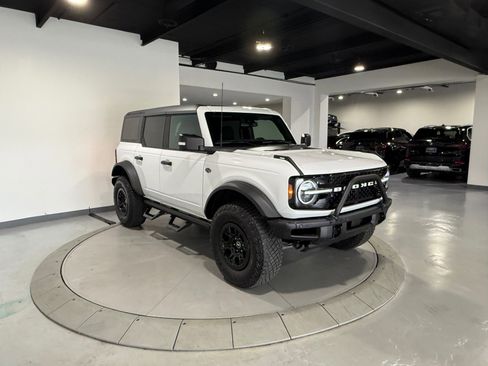 Used 2022 Ford Bronco Wildtrak AWD/4WD image 9
