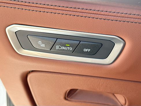 New 2026 BMW ALPINA XB7 AWD/4WD image 38