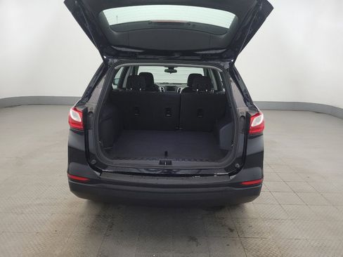 Used 2020 Chevrolet Equinox LS image 29
