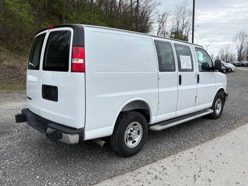 Used 2025 Chevrolet Express 2500 w/ Driver Convenience Package RWD image 2