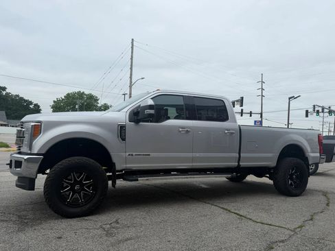 Used 2019 Ford F250 Lariat w/ Lariat Ultimate Package AWD/4WD image 5