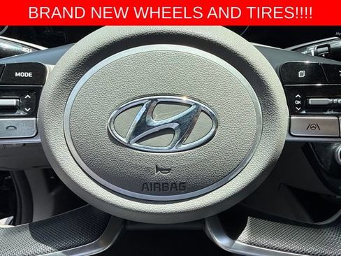 Used 2023 Hyundai Elantra SEL w/ Convenience Package FWD image 13