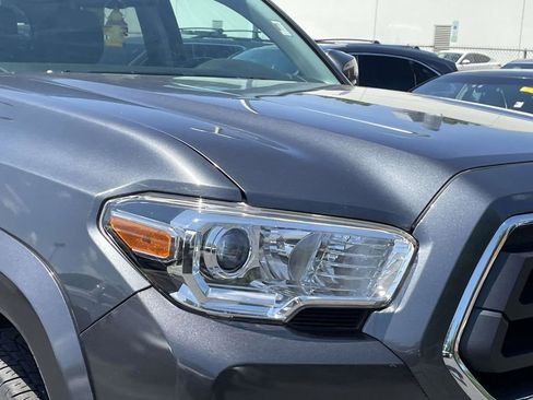 Used 2021 Toyota Tacoma SR5 RWD image 6