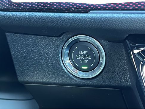 New 2026 Chevrolet Traverse RS image 30