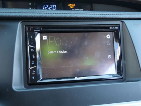 Used 2016 Toyota Highlander XLE image 23