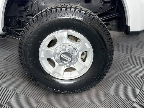 Used 2017 Ford F250 XL w/ Power Equipment Group AWD/4WD image 28