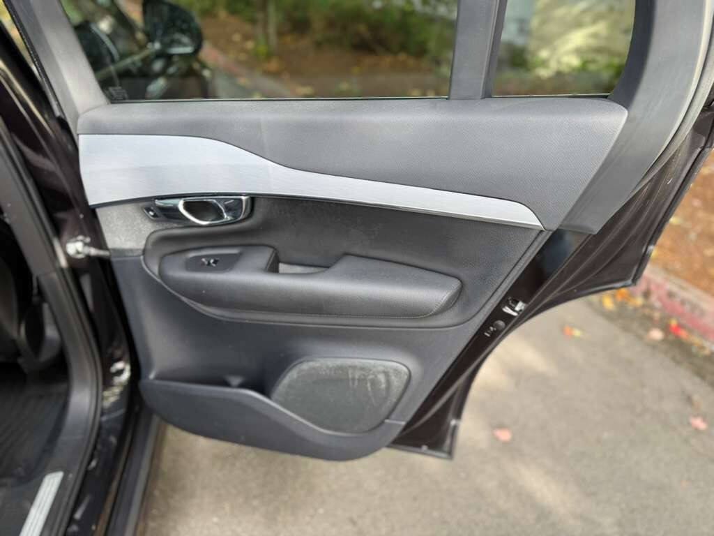 Used 2017 Volvo XC90 T6 Momentum w/ Vision Package AWD/4WD image 29