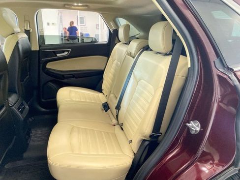 Used 2021 Ford Edge SEL w/ Convenience Package AWD/4WD image 10