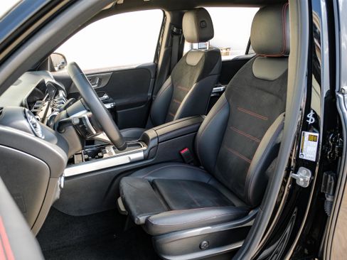 Used 2024 Mercedes-Benz GLB 250 image 28