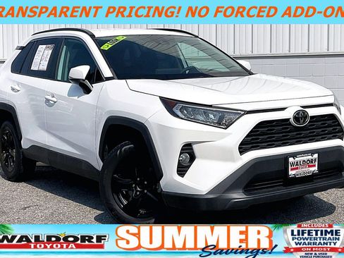 Used 2021 Toyota RAV4 XLE FWD image 1