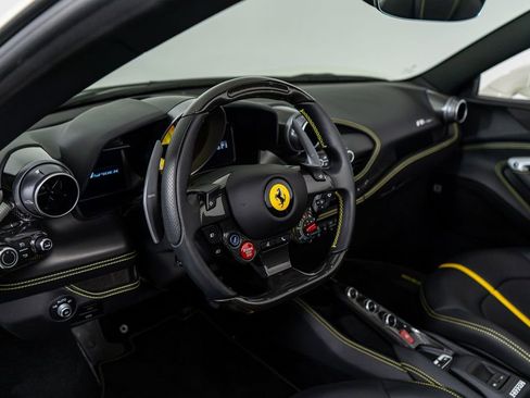 Certified 2023 Ferrari F8 Tributo image 4