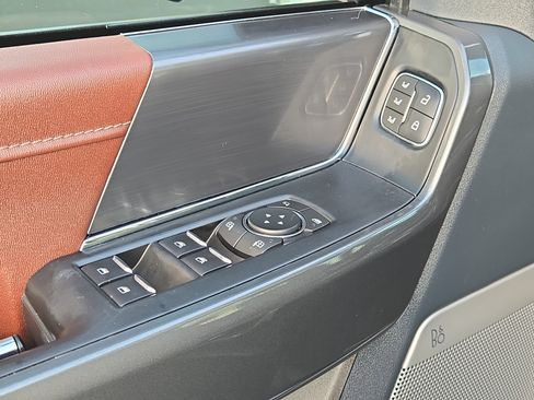 Used 2022 Ford F150 Lariat w/ Equipment Group 502A High image 23