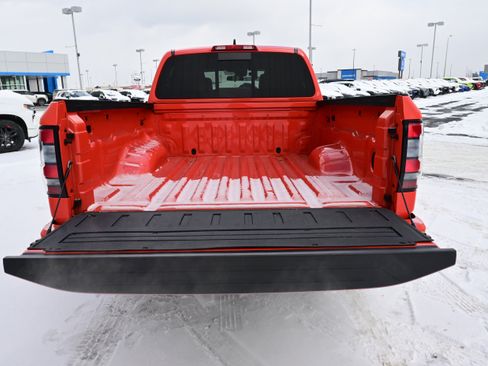 Certified 2025 Nissan Frontier PRO-4X image 11