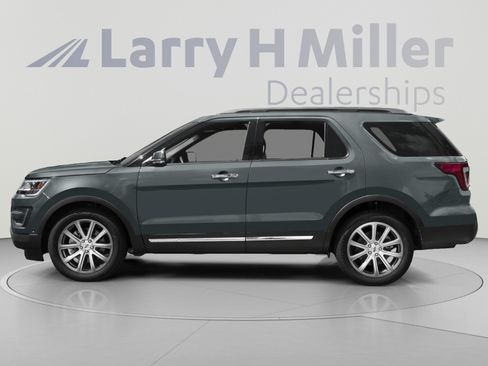 Used 2016 Ford Explorer Limited w/ Equipment Group 301A AWD/4WD image 3