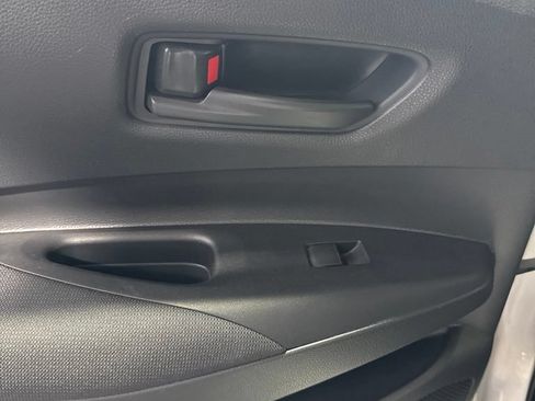 Used 2024 Toyota Corolla LE FWD image 23