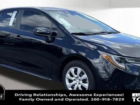 Used 2024 Toyota Corolla LE FWD image 1