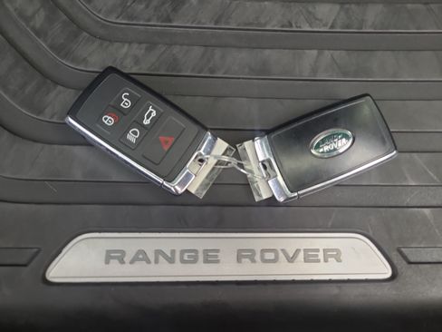 Used 2024 Land Rover Range Rover Autobiography AWD/4WD image 32