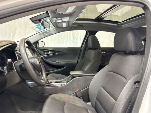 Certified 2024 Chevrolet Malibu LT image 11