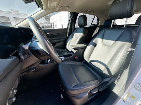 Used 2024 Buick Encore GX Sport Touring image 13